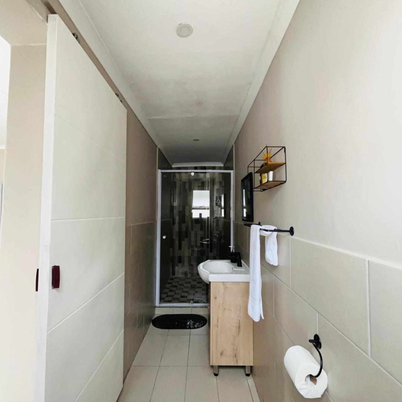 Hidden Bliss Guesthouse 东伦敦 外观 照片